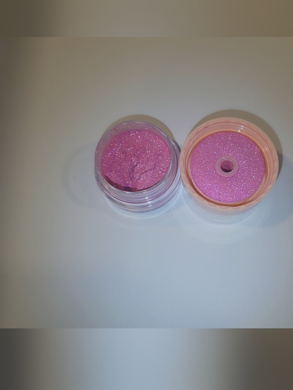 Body Shimmer Powder  — Pink - Picture 3 of 3